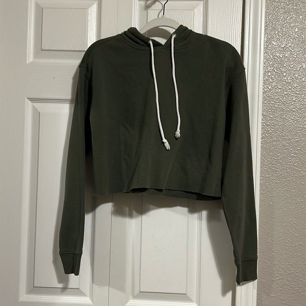 Wild Fable Women's Cropped Hoodie Olive Green Size S